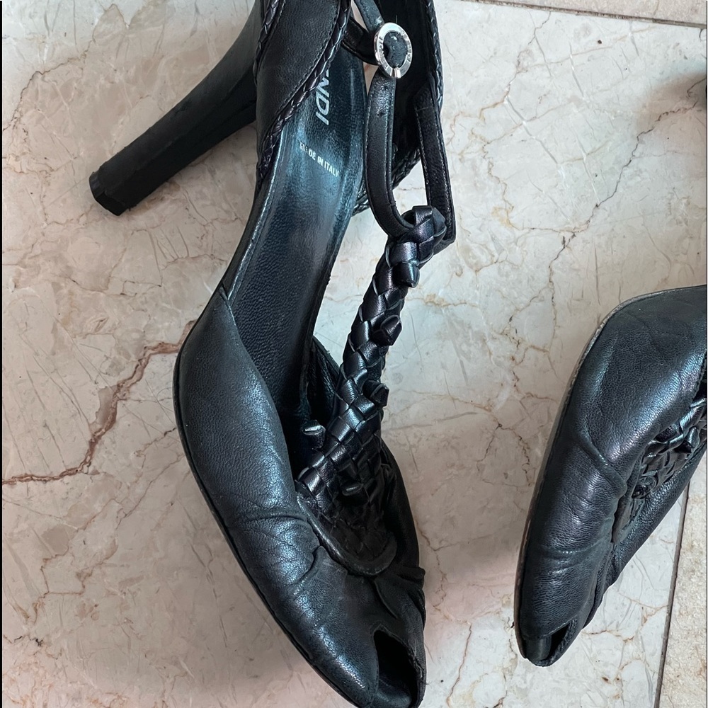 Fendi Black Leather Sandal - Picture 8 of 16